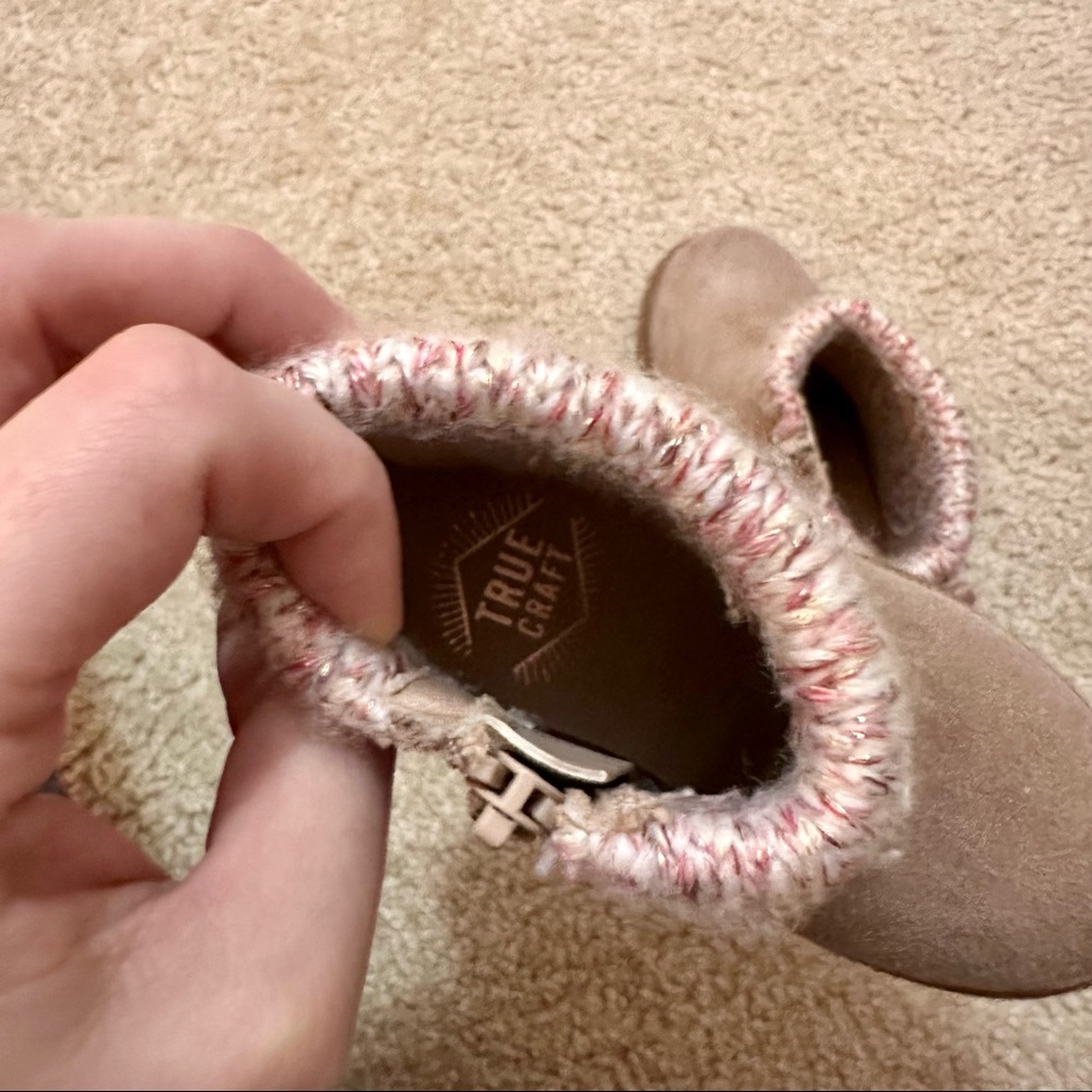 True Craft Knit Booties - Picture 9 of 10